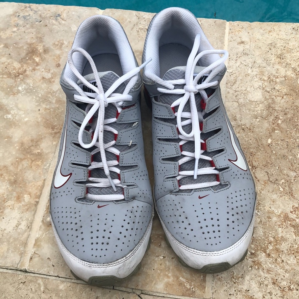Men’s Nike Reax training shoes. EUC.